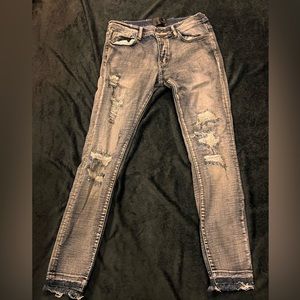 VALABASAS Distressed Jeans Size 32 Brand New